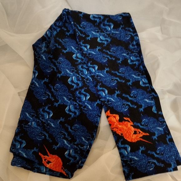 Lula Roe (one size) leggings - Picture 6 of 10